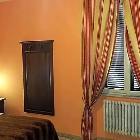 Pitagora فندق 3*